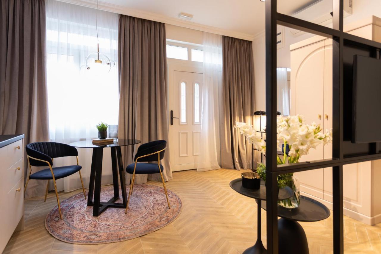 Appartement Pierrot & Pierrette Mesnicka à Zagreb Extérieur photo